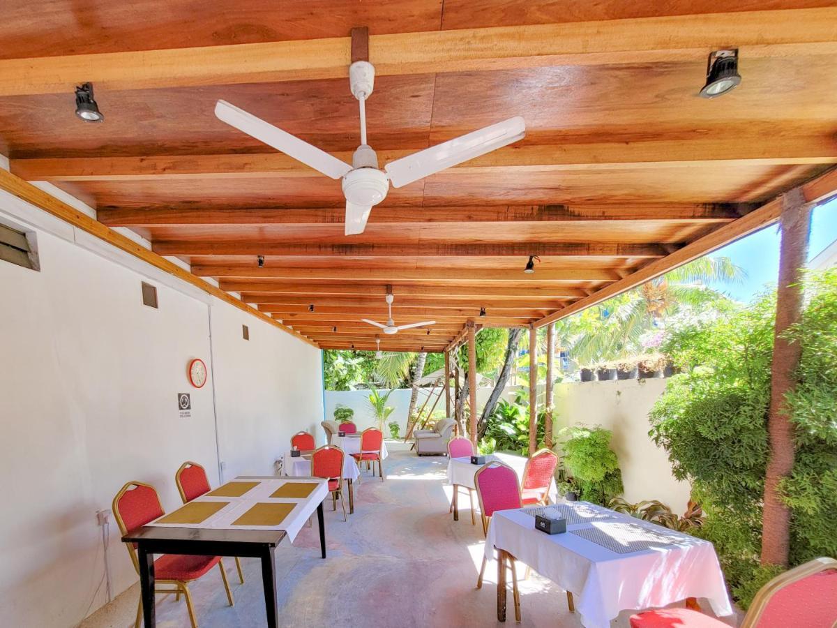 Alesara Guest House Thoddoo-Atoll Exterior foto