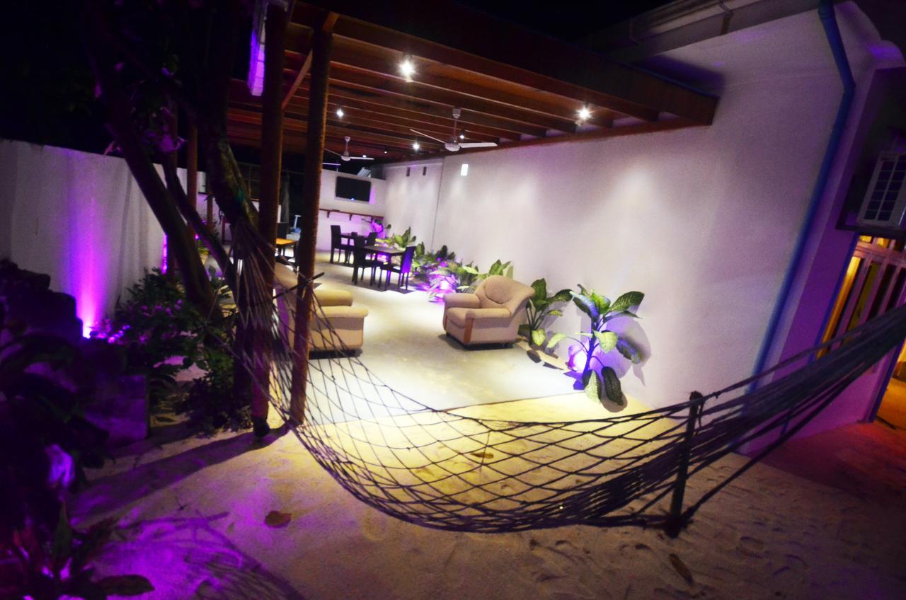 Alesara Guest House Thoddoo-Atoll Exterior foto