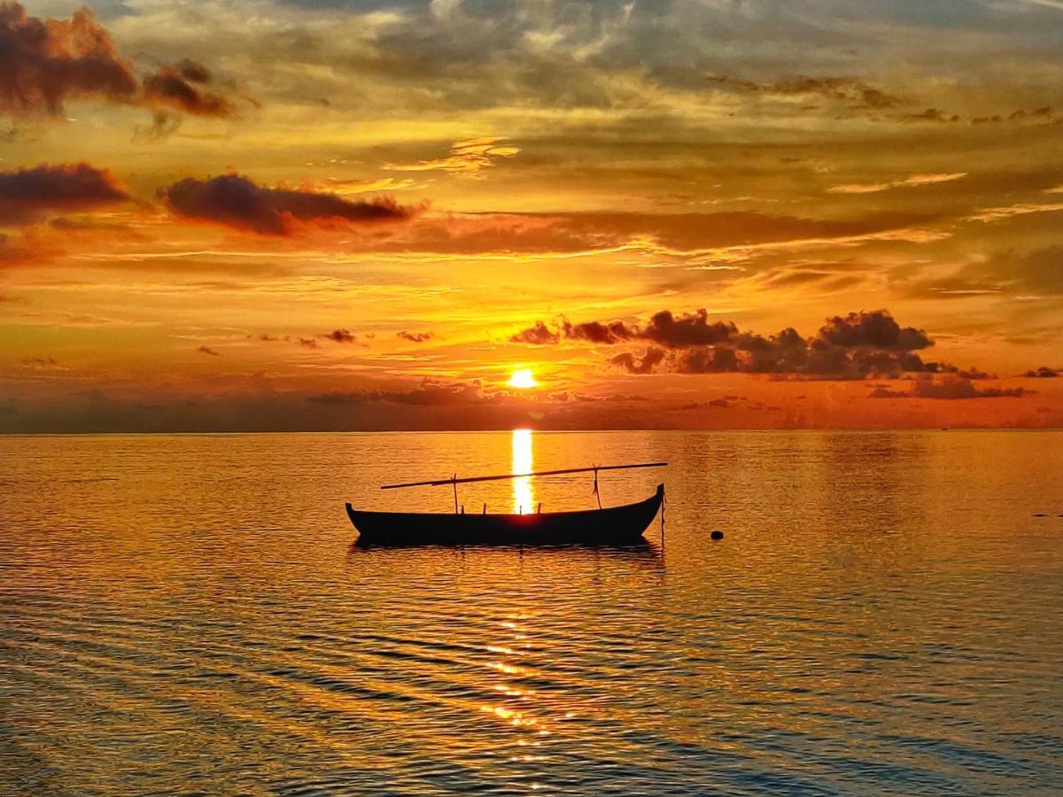 Alesara Guest House Thoddoo-Atoll Exterior foto