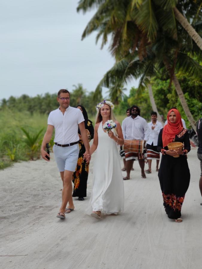 Alesara Guest House Thoddoo-Atoll Exterior foto